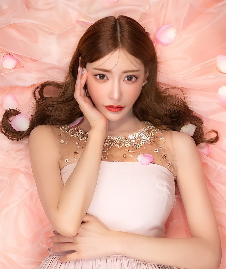 是三上还是明日花还是以上皆是？黄明志MV说的那位难搞女优是谁？ 番号